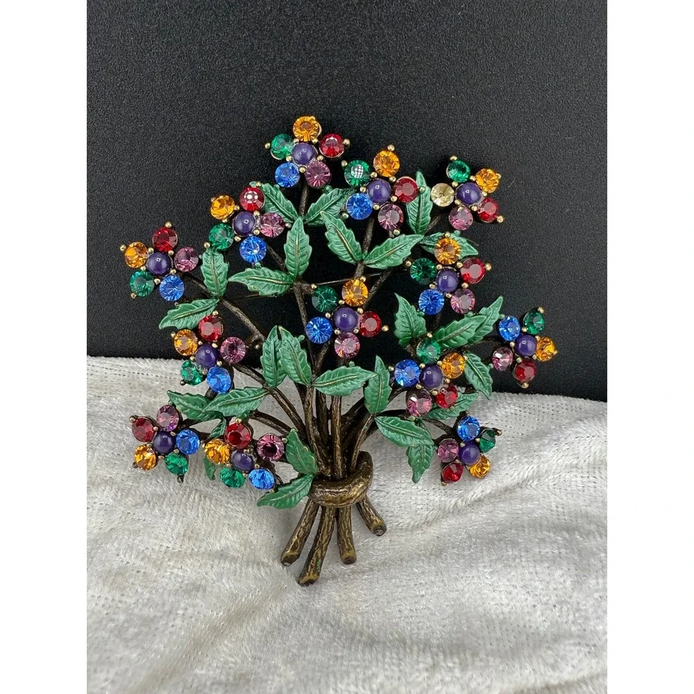 Joan Rivers Flower‎ Brooch Rhinestones Garden Party